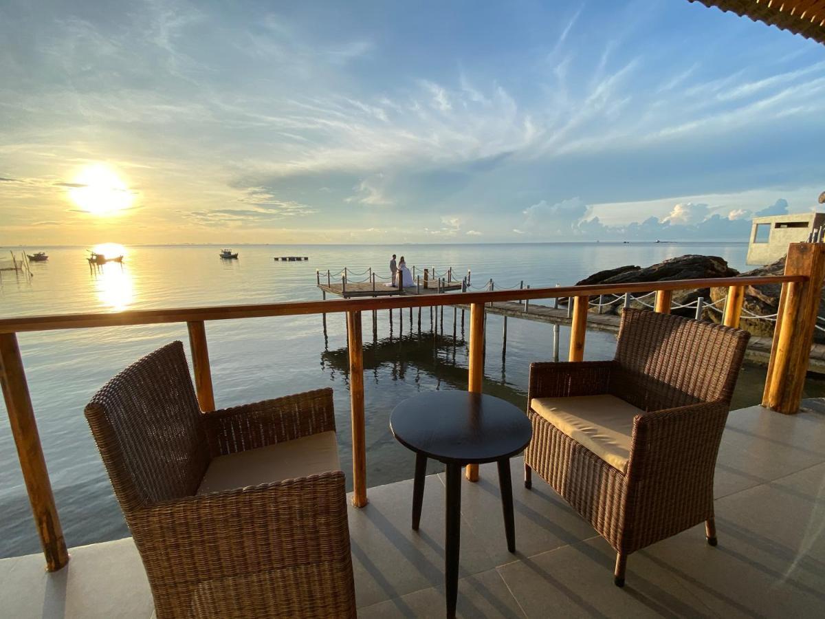 The Pier Phu Quoc Resort Esterno foto