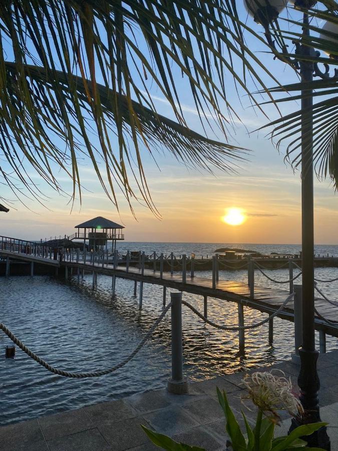 The Pier Phu Quoc Resort Esterno foto