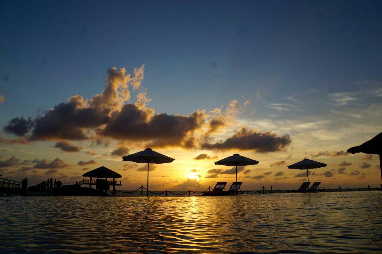 The Pier Phu Quoc Resort Esterno foto