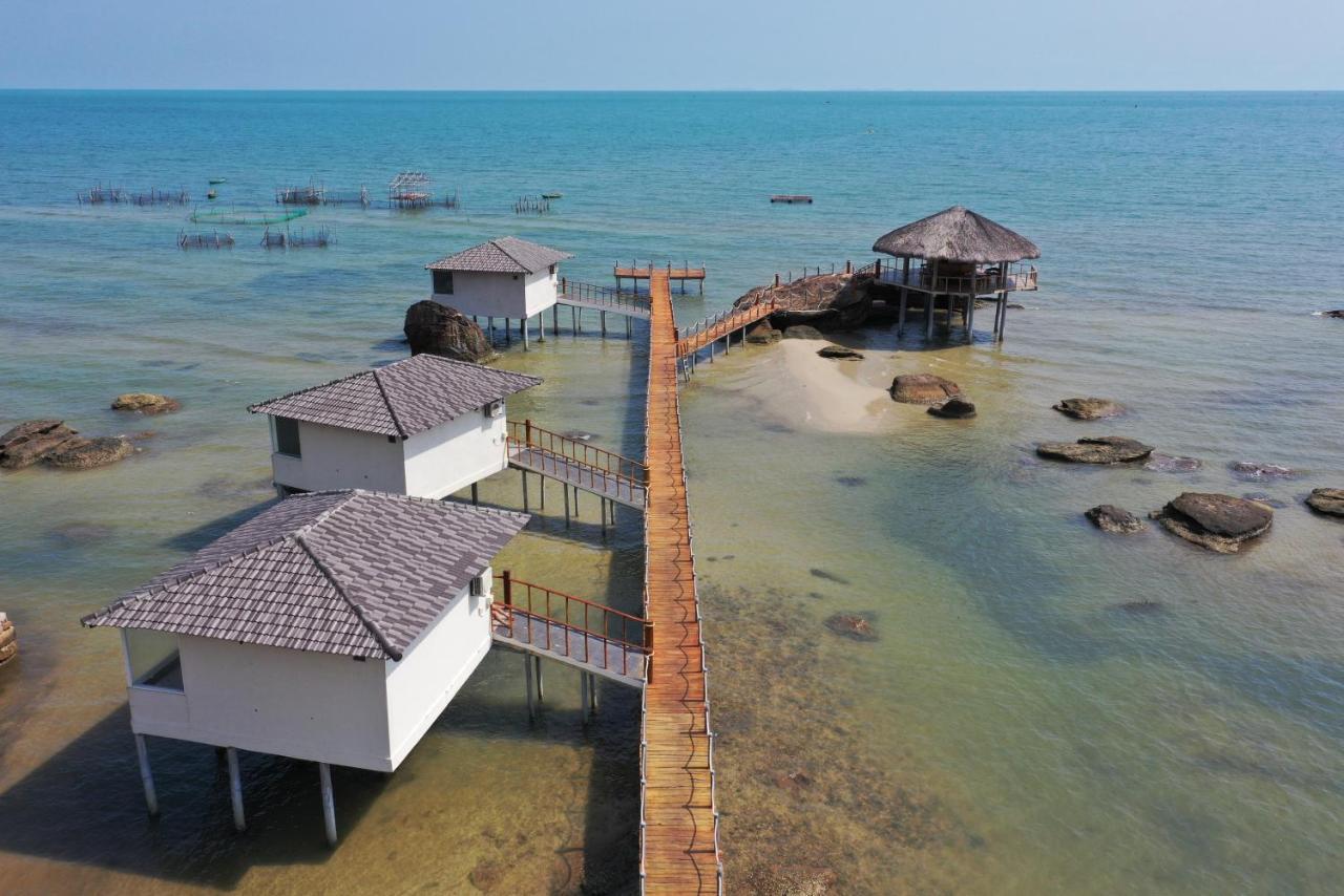 The Pier Phu Quoc Resort Esterno foto