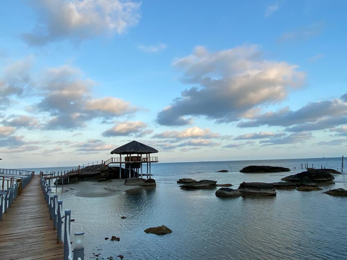 The Pier Phu Quoc Resort Esterno foto